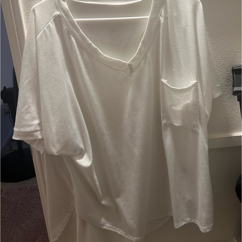 White t shirt